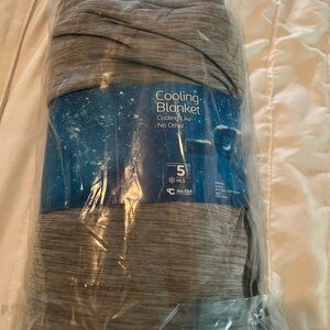 Cooling blanket